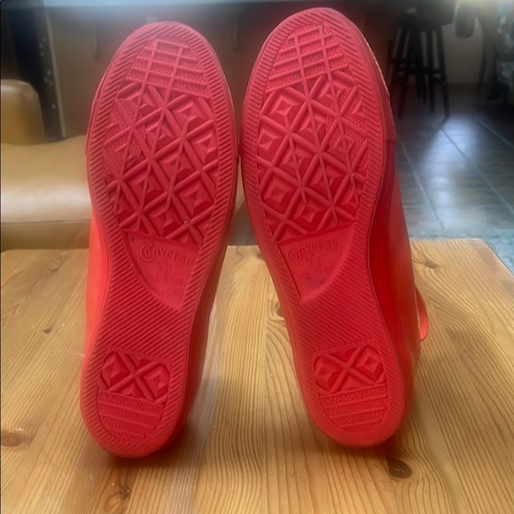 Converse High-Top Sneakers in Vibrant Red - Picture 9 of 13
